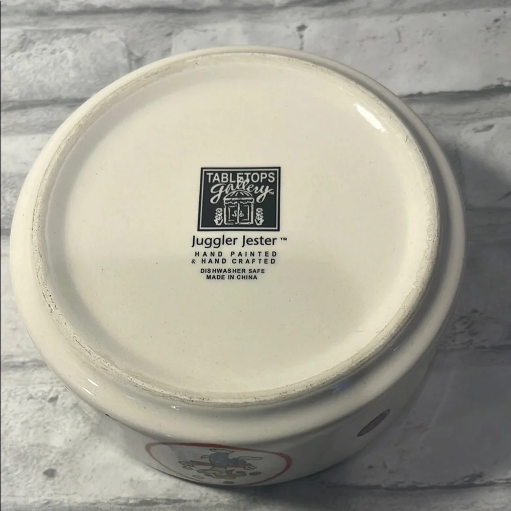 Cream Ceramic small Dog Bowl with Cartoon dogs Design juggler jester food water